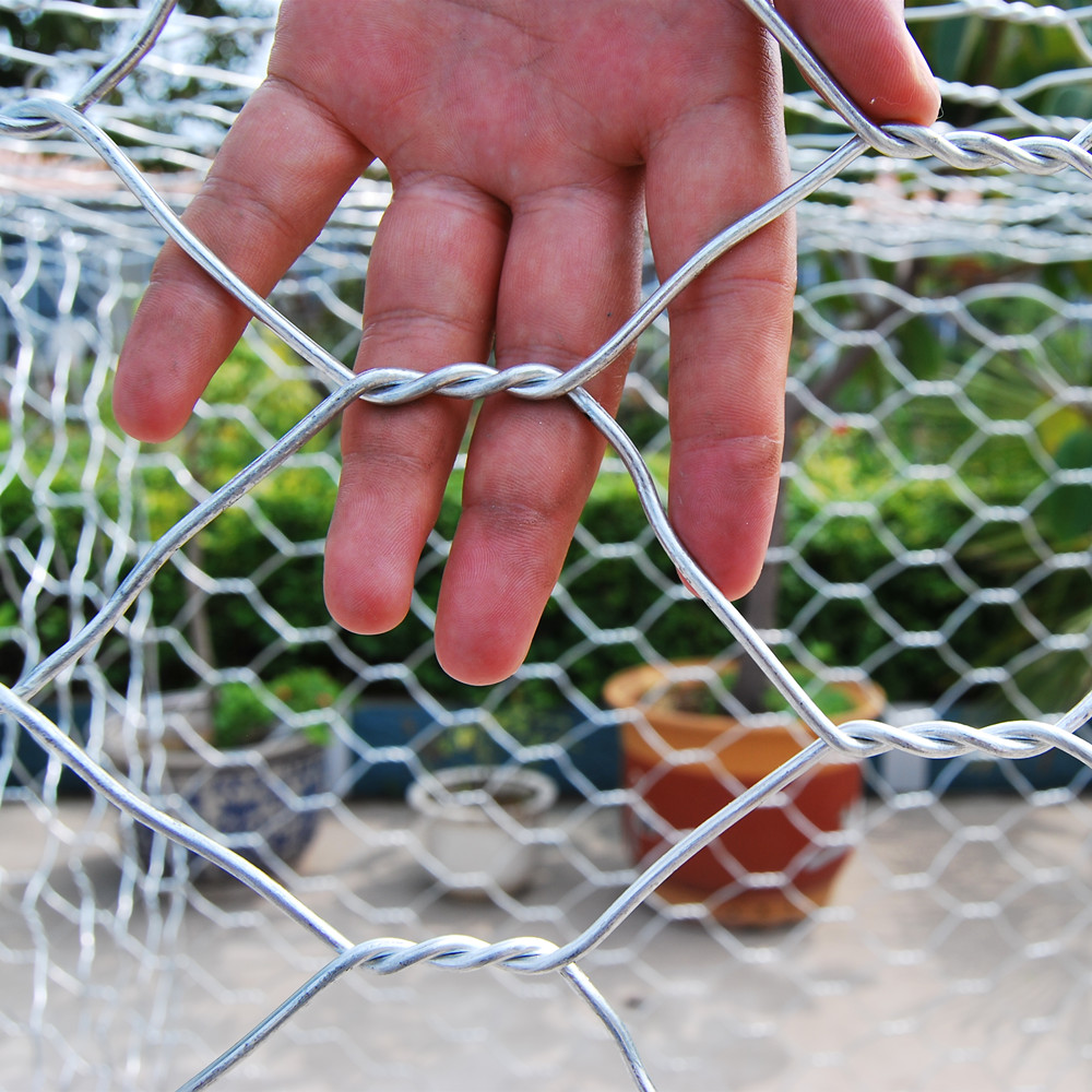 short temporary fence